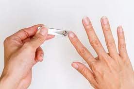 Яйца и скорлупа в наведении порчи: как это работает и что делать с находкой